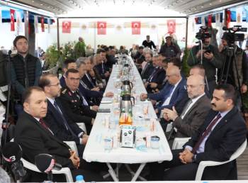 Afyonkarahisar’Da Bayramlaşma
