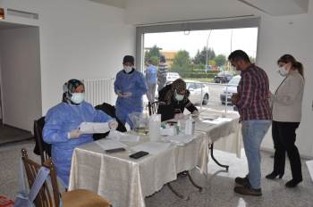 Afyonkarahisar’Da Bir Günde 14 Binin Üzerinde Aşılama Yapıldı
