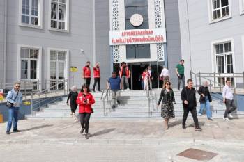 Afyonkarahisar’Da Deprem Tatbikatı Ve Bina Tahliye Eğitimi
