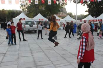 Afyonkarahisar’Da El Sanatları Şöleni Yaşanıyor
