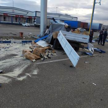 Afyonkarahisar’Da Feci Kaza; 1 Ölü, 1 Yaralı
