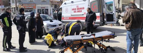 Afyonkarahisar’da feci kaza: Otomobil yayaya çarptı!