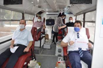 Afyonkarahisar’Da Gazeteciler Kan Verdi
