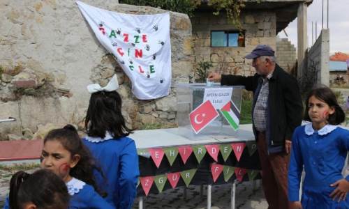 Afyonkarahisar'da Gazze için Hayır Çarşısı düzenlendi