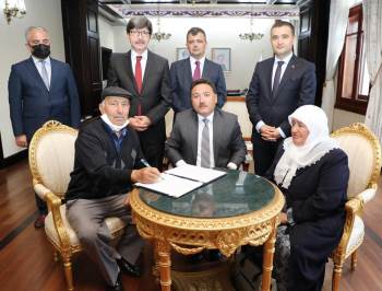 Afyonkarahisar’Da Hayırseverlerin Desteği İle Anaokulu Yapılacak
