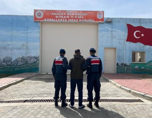 Afyonkarahisar’da hırsızlık hükümlüsü jandarmadan kaçamadı