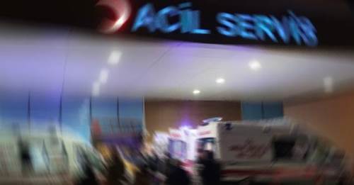 Afyonkarahisar’da iki otomobil çarpıştı: 7 kişi yaralandı