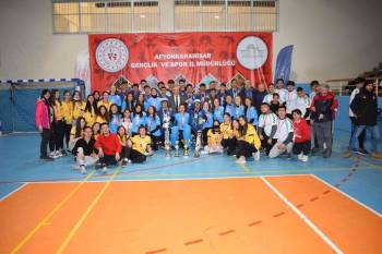 Afyonkarahisar’Da İlk Kez Kriket Maçı Oynandı
