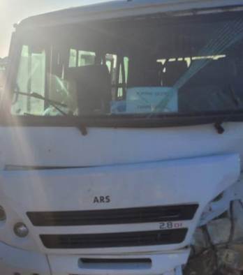 Afyonkarahisar'da işçi servisi kaza yaptı: Çok sayıda yaralı var