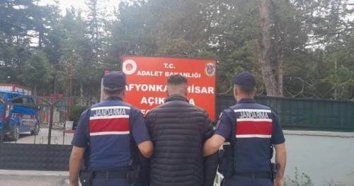 Afyonkarahisar’da jandarma operasyonu: 33 kişi yakalandı