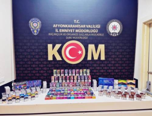 Afyonkarahisar’da kaçak elektronik sigara ve puro operasyonu
