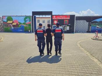 Afyonkarahisar’Da Kaçak Hırsız Yakalandı
