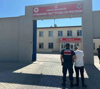 Afyonkarahisar’Da Kaçak Şahıs Yakalandı
