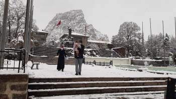 Afyonkarahisar’Da Kar Yağışı Bu Sabah Tekrar Başladı

