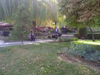 Afyonkarahisar’Da Kasım Ayında Yazdan Kalma Günler Yaşanıyor
