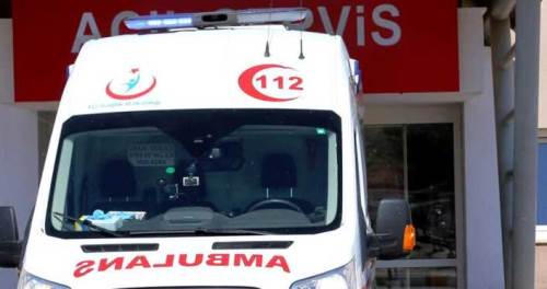 Afyonkarahisar’da kaza: Otomobil şarampole devrildi, 3 yaralı