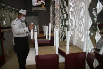 Afyonkarahisar’Da Kısıtlama Kararları Uygulanmaya Başlandı
