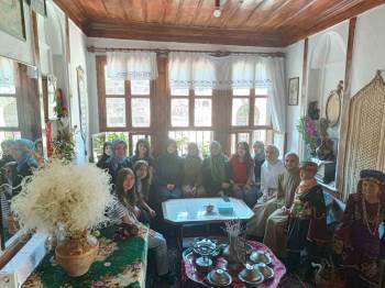 Afyonkarahisar’Da Liseli Gençlere Yönelik Gezi Düzelendi
