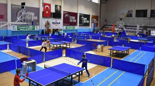 Afyonkarahisar’da masa tenisinde şampiyonlar belli oldu