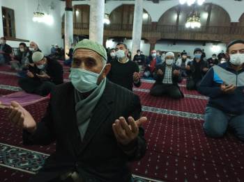 Afyonkarahisar’Da Mevlid Kandili Huşu İçinde Geçti
