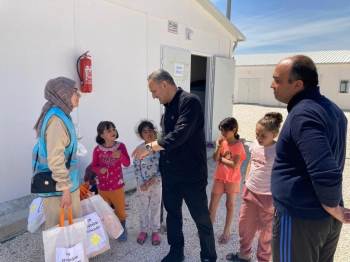 Afyonkarahisar’Da Miniklerden Anlamlı Bağış
