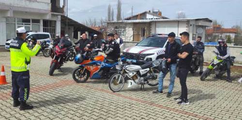 Afyonkarahisar’da motosiklet sürücülerine özel eğitim
