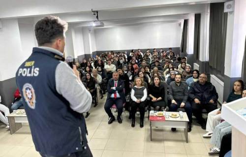 Afyonkarahisar’da öğrencilere siber güvenlik eğitimi