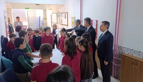 Afyonkarahisar’da öğrencilerin bilimsel projeleri görücüye çıktı