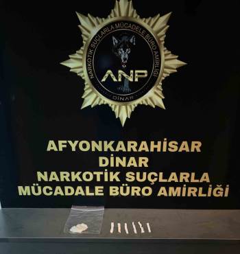Afyonkarahisar’Da Peçeteye Emdirilmiş Uyuşturucu Ele Geçirildi
