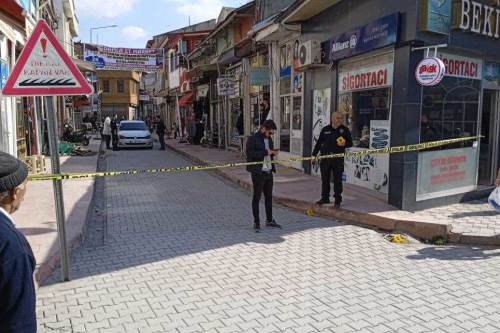 Afyonkarahisar'da pompalı tüfek ortalığı savaş alanına çevirdi!