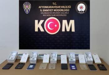 Afyonkarahisar’Da Sahte Alkol Operasyonu: 3 Gözaltı
