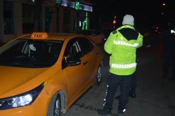 Afyonkarahisar’Da Sokağa Kısıtlaması Başladı
