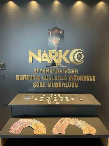 Afyonkarahisar’Da Torbacı Operasyonu: 3 Gözaltı
