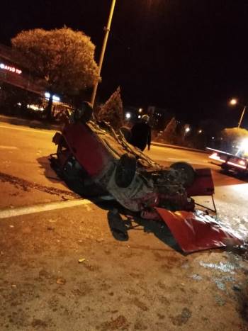 Afyonkarahisar’Da Trafik Kazası, 2 Yaralı

