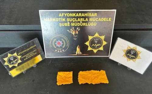 Afyonkarahisar’da uyuşturucu operasyonu: O peçeteler yakalandı