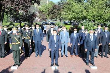 Afyonkarahisar’Da Zafer Bayramı Kutlamaları
