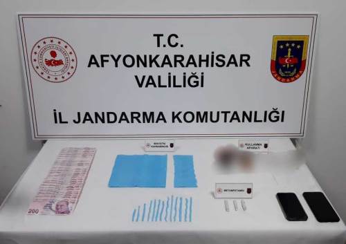 Afyonkarahisar'daki o mahalleye büyük baskın: 5 kişi yakalandı