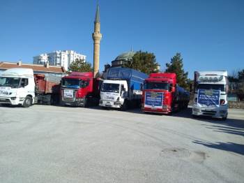 Afyonkarahisar’Dan Suriye’Ye 5 Tır Dolusu Yardım Malzemesi Yola Çıktı
