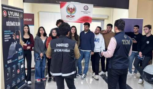 Afyonkarahisar Emniyetinden üniversite öğrencilerine terör ve narkotik eğitimi