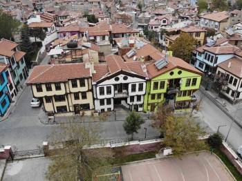 Afyonkarahisar’In Eşsiz Güzelliğe Sahip Tarihi Konakları
