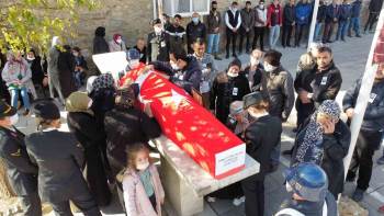 Afyonkarahisar’In O İlçesinde 9 Gün İçinde 2 Asker Acısı Birden Yaşandı
