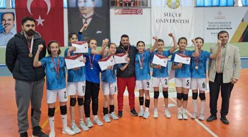 Afyonkarahisar’ın Yıldız Kızlar Hentbol Takımı Türkiye Finalleri'nde