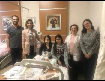 Afyonkarahisar Sağlık Bilimleri Üniversitesi’Nde İnsülin Pompası Tedavisi Başladı
