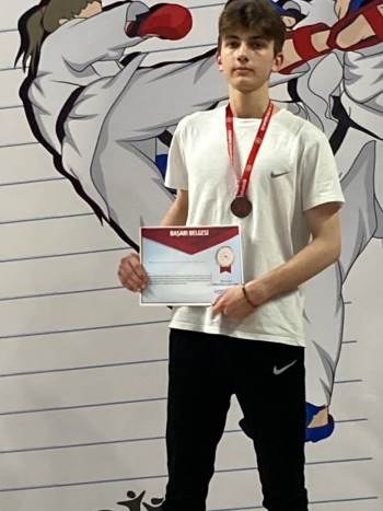 Afyonkarahisarlı Sporcu Bilal Koca Türkiye 3’Üncüsü Oldu
