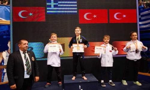 Afyonlu sporculardan Balkan’da büyük başarı!