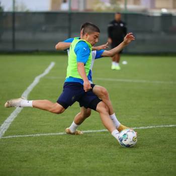 Afyonspor, Kamp İçin Kayseri’Ye Gitti
