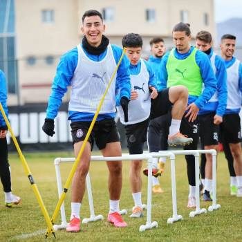 Afyonspor, Zorluk Deplasmanın Hazırlıklarını Tamamladı
