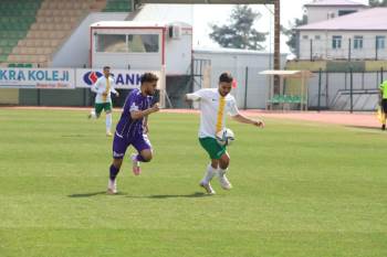 Afyonspor Üst Üste Aldığı Galibiyetlerle Puanını 44’E Yükseltti
