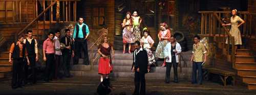 AĞIR ROMAN ESKİŞEHİR'DE SAHNELENDİ