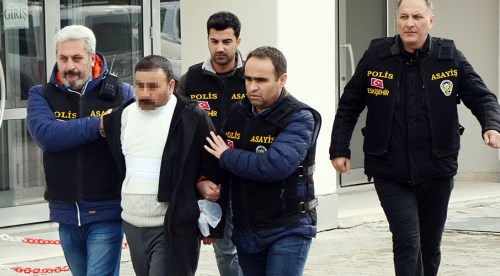 Ahırda gizlenen cinayet şüphelisi yakalandı
